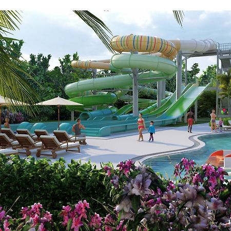Maris Grand Waterpark Resort Protaras Exteriör bild