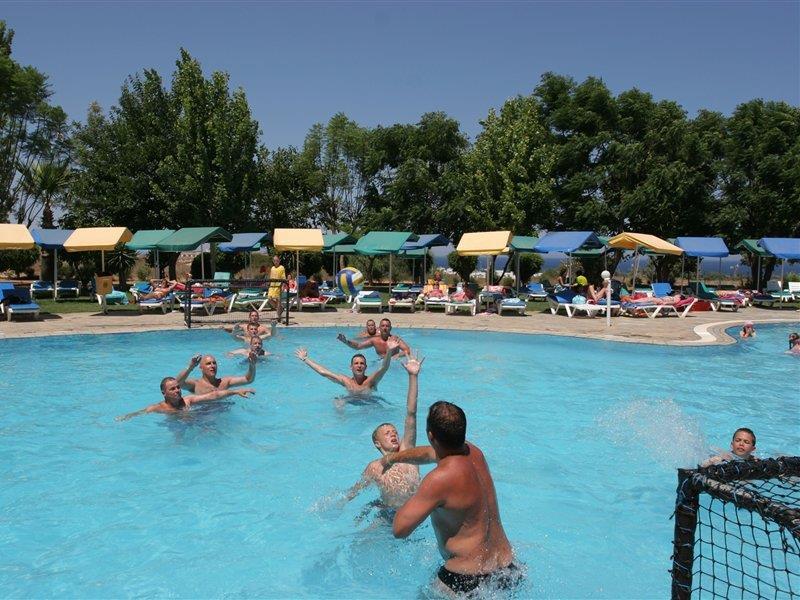Maris Grand Waterpark Resort Protaras Exteriör bild