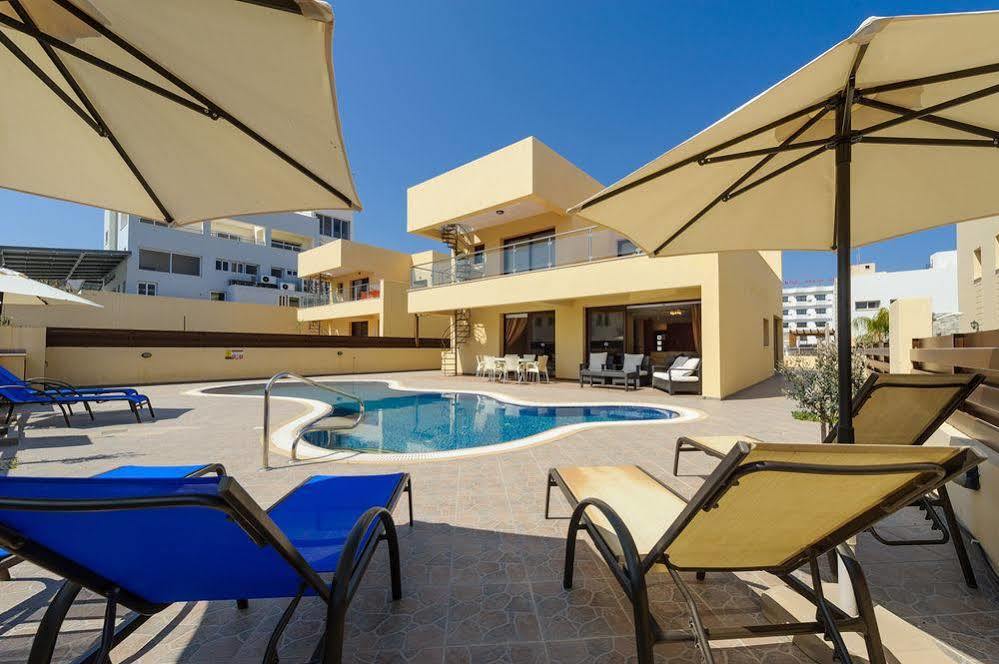 Maris Grand Waterpark Resort Protaras Exteriör bild